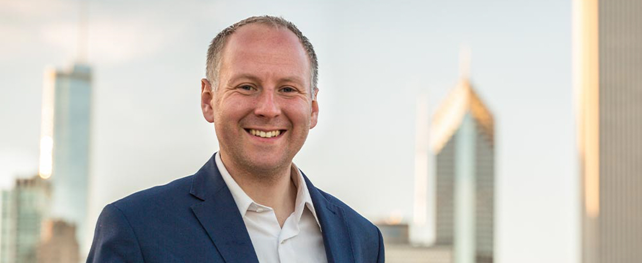 What is a business broker?